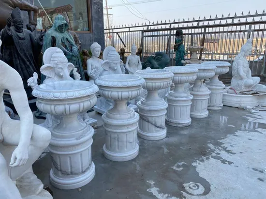 Factory Wholesale Cheap Outdoor Home Garden Decoration European Style Hand